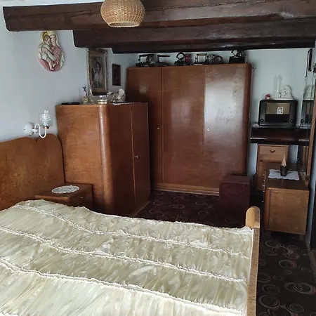 Roubenka Cena Za Celý Objekt Králíky